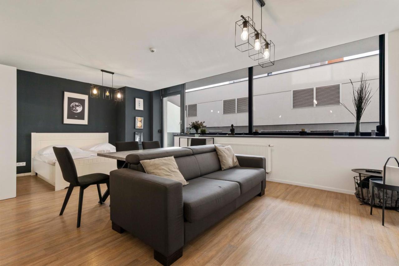 Lam Moon - Ac - Terrace Apartment บราติสลาวา ภายนอก รูปภาพ