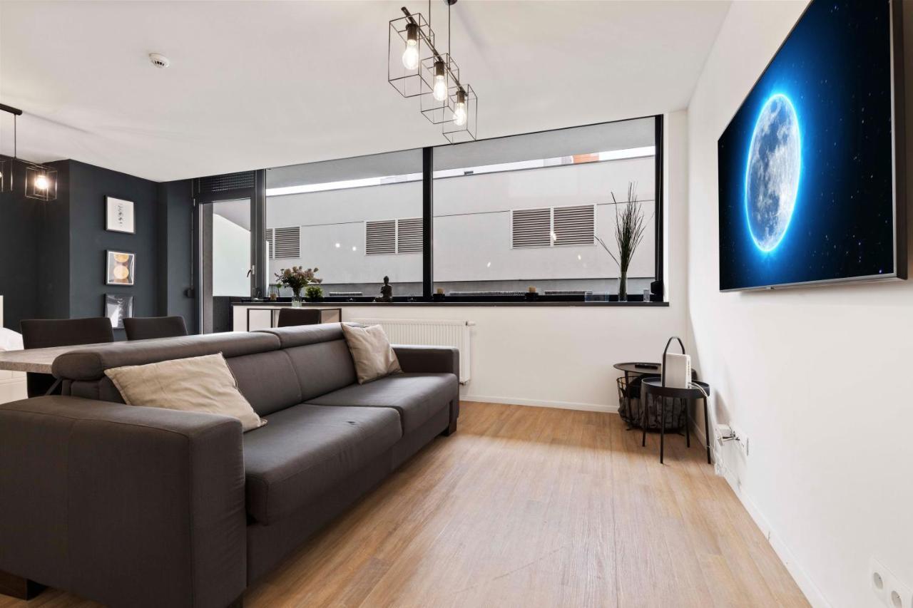 Lam Moon - Ac - Terrace Apartment บราติสลาวา ภายนอก รูปภาพ